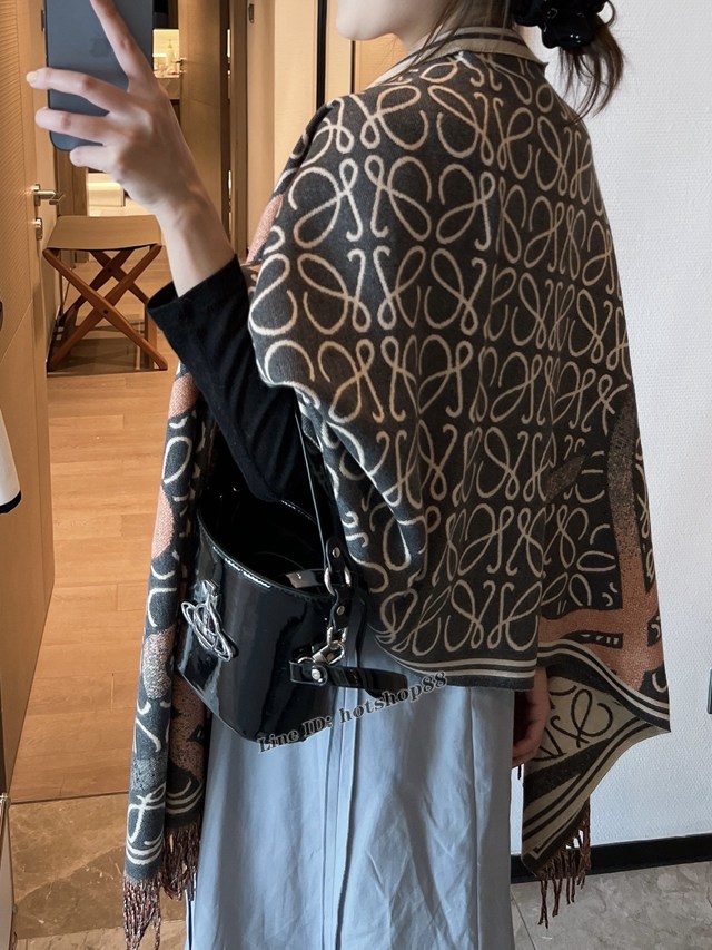 loewe羅意威櫥窗定制款最經典LOGO風格圍巾披肩 mmyj2185